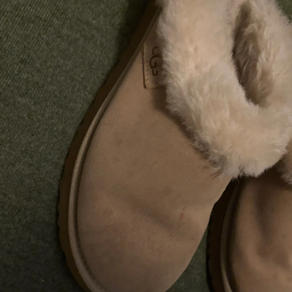 UGG Beige Slippers with Plush Lining - Picture 10 of 13